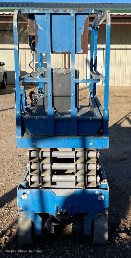 image for item NA9564 2017 Genie GS-1930  scissor lift