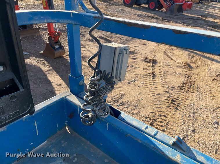 image for item NA9564 2017 Genie GS-1930  scissor lift