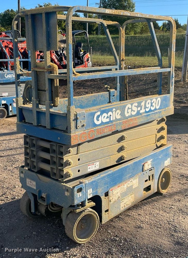 image for item NA9565 2017 Genie GS-1930  scissor lift