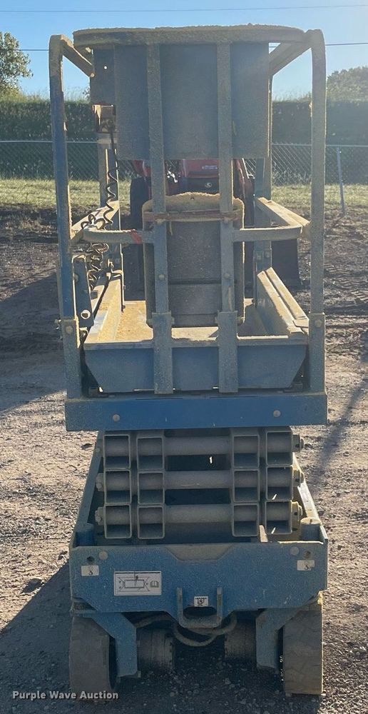 image for item NA9565 2017 Genie GS-1930  scissor lift