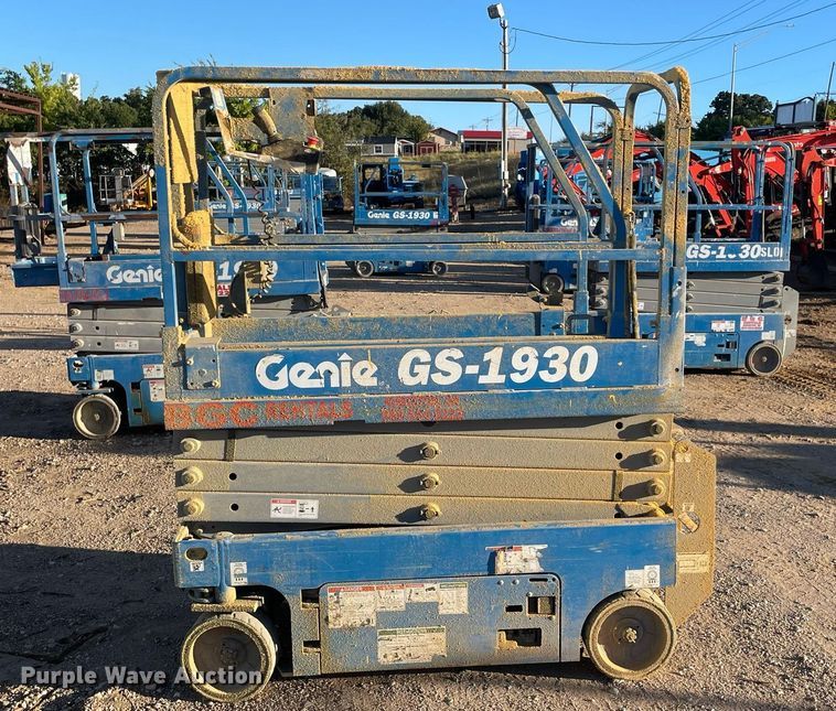 image for item NA9565 2017 Genie GS-1930  scissor lift