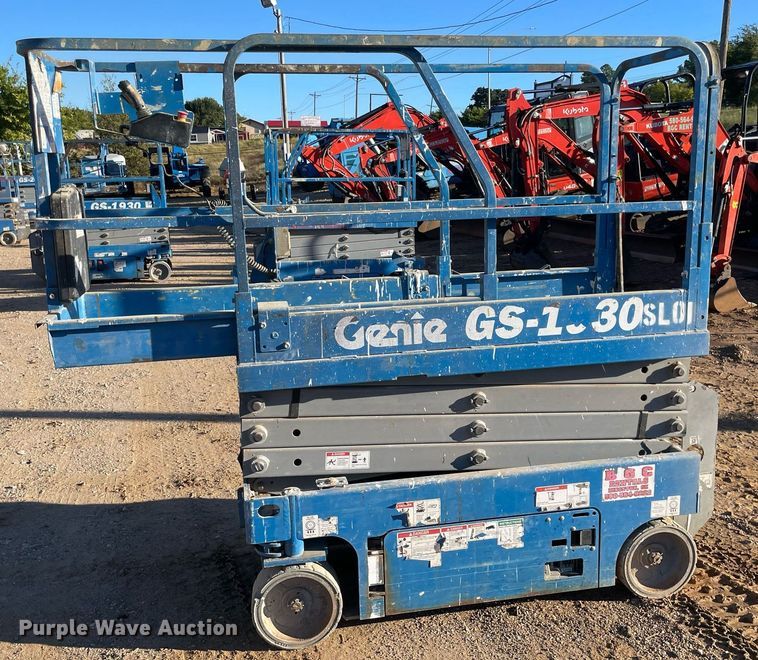 image for item NA9566 2016 Genie GS-1930  scissor lift