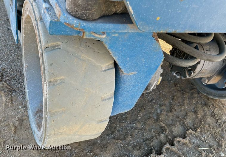 image for item NA9566 2016 Genie GS-1930  scissor lift