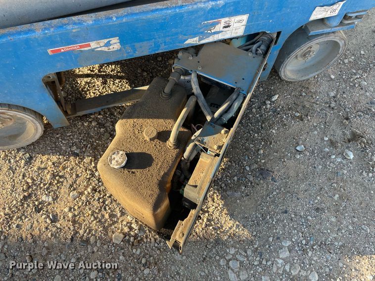 image for item NA9567 2016 Genie GS-1930  scissor lift