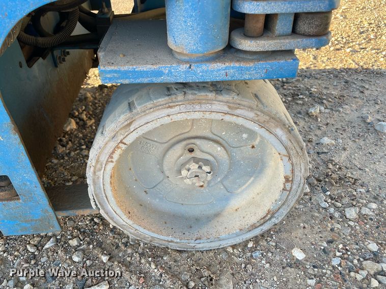 image for item NA9567 2016 Genie GS-1930  scissor lift