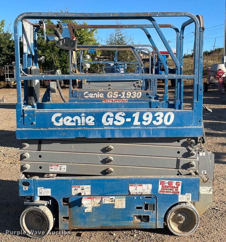 image for item NA9568 2016 Genie GS-1930  scissor lift