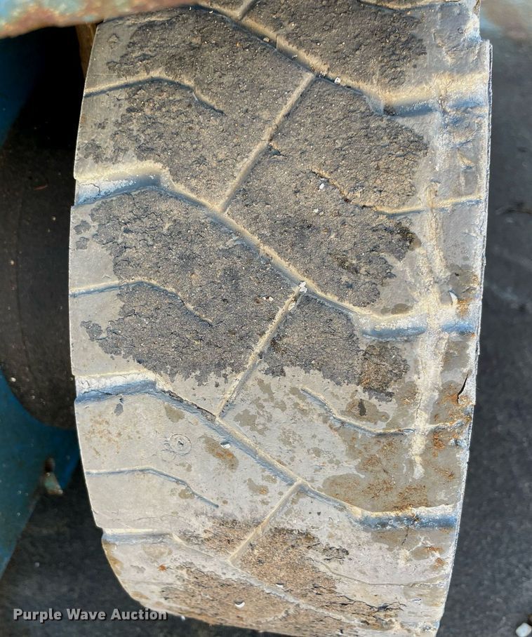 image for item NA9575 2017 Genie GS-2632  scissor lift