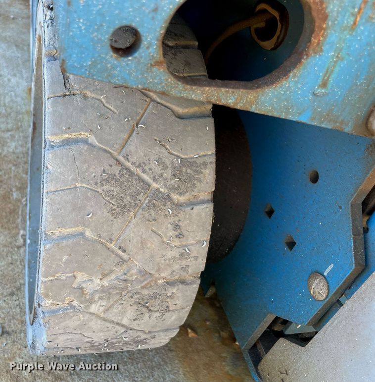 image for item NA9575 2017 Genie GS-2632  scissor lift