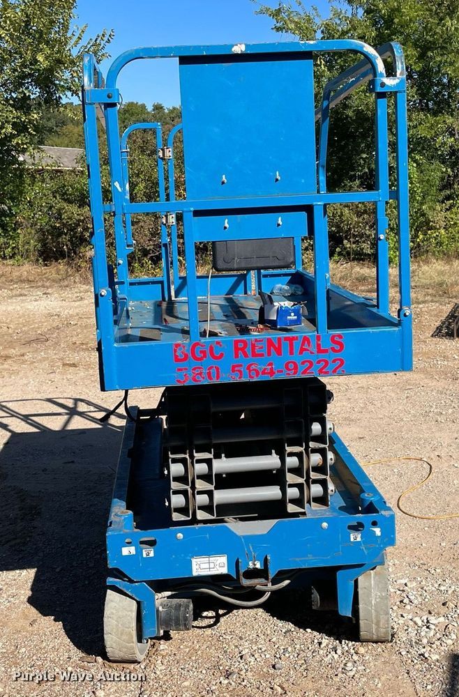 image for item NA9576 2017 Genie GS-3246  scissor lift