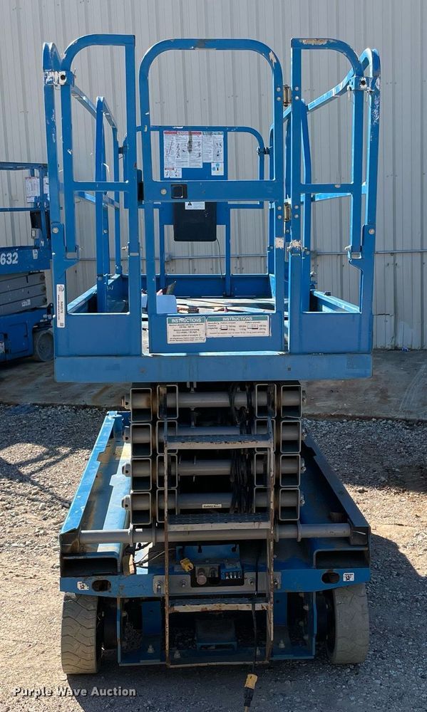 image for item NA9576 2017 Genie GS-3246  scissor lift