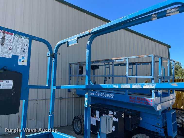 image for item NA9576 2017 Genie GS-3246  scissor lift