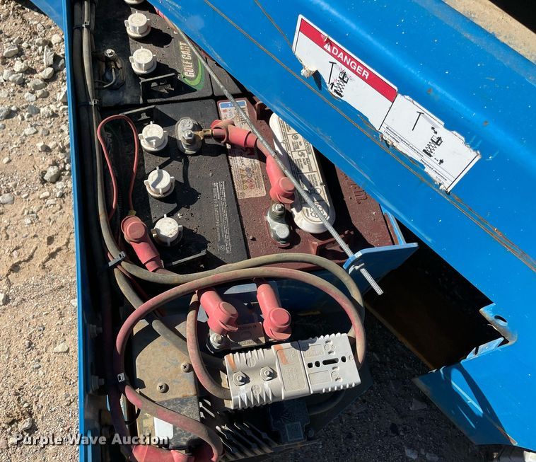 image for item NA9576 2017 Genie GS-3246  scissor lift