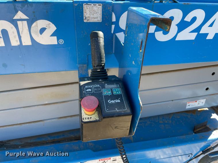 image for item NA9577 2017 Genie GS-3246  scissor lift
