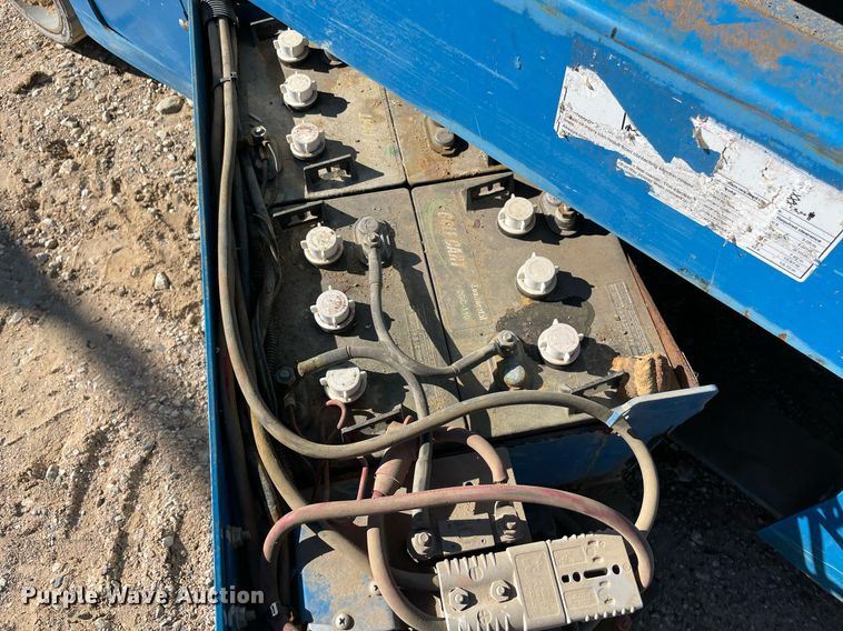 image for item NA9577 2017 Genie GS-3246  scissor lift