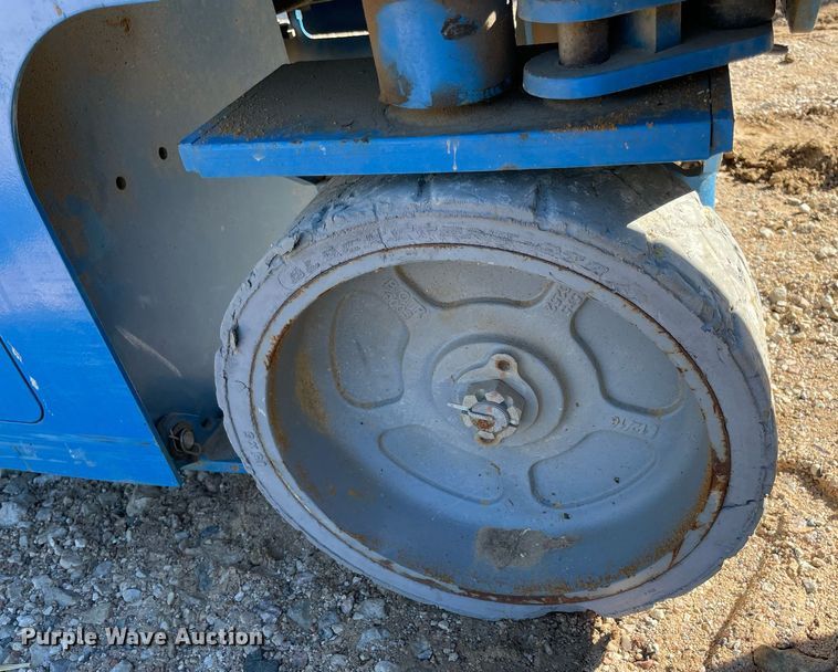 image for item NA9577 2017 Genie GS-3246  scissor lift