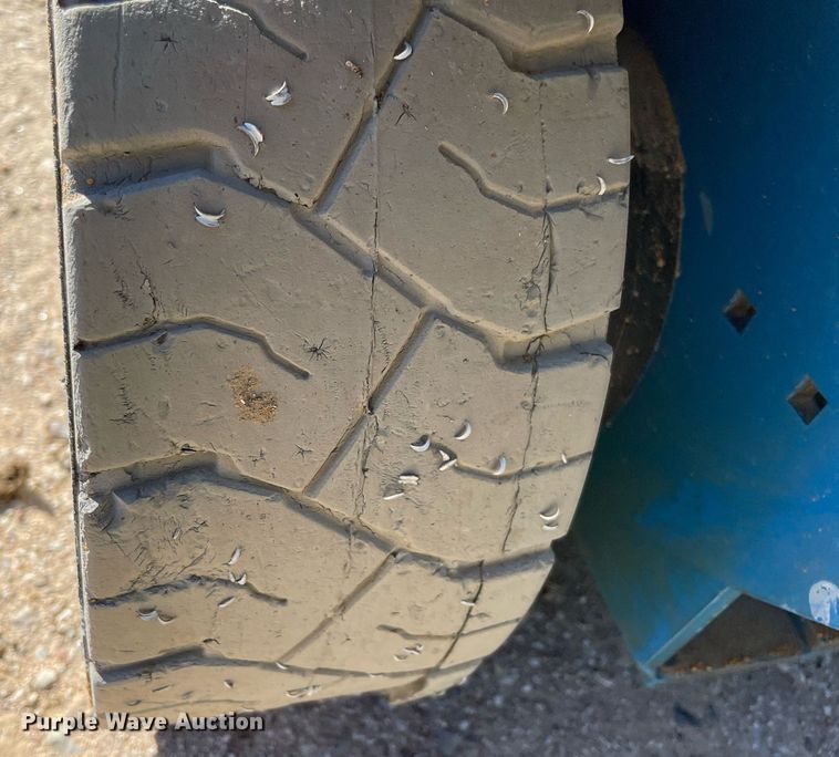 image for item NA9577 2017 Genie GS-3246  scissor lift