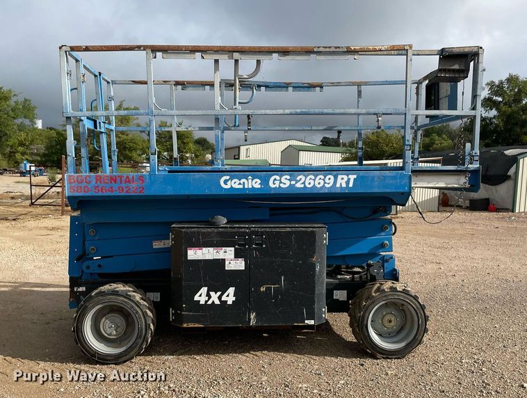 image for item NA9578 2017 Genie GS-2669RT  scissor lift