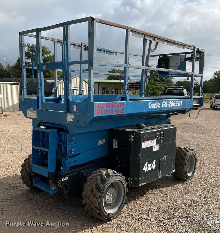 image for item NA9578 2017 Genie GS-2669RT  scissor lift