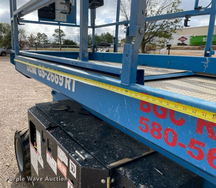image for item NA9578 2017 Genie GS-2669RT  scissor lift