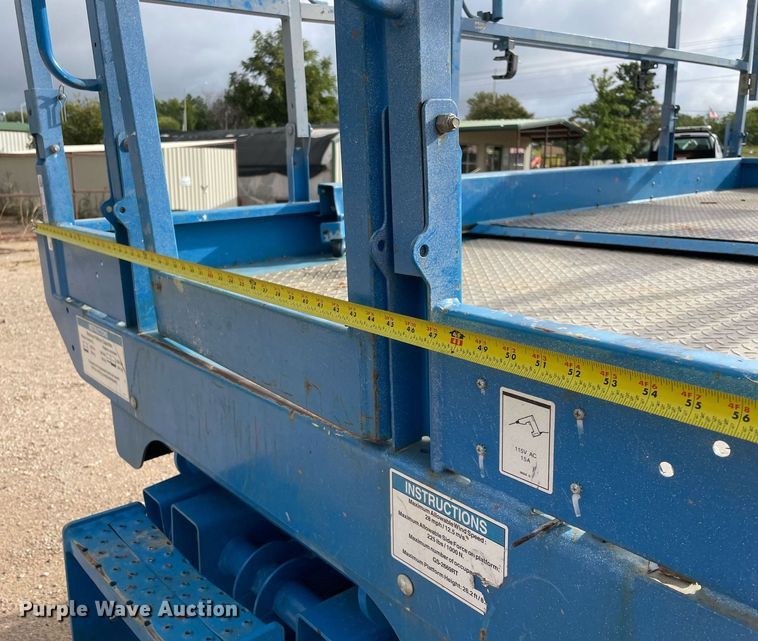 image for item NA9578 2017 Genie GS-2669RT  scissor lift