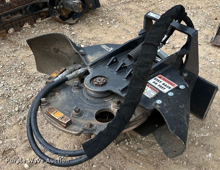 image for item NA9601 Stumper 240  Compact utility loader stump grinder