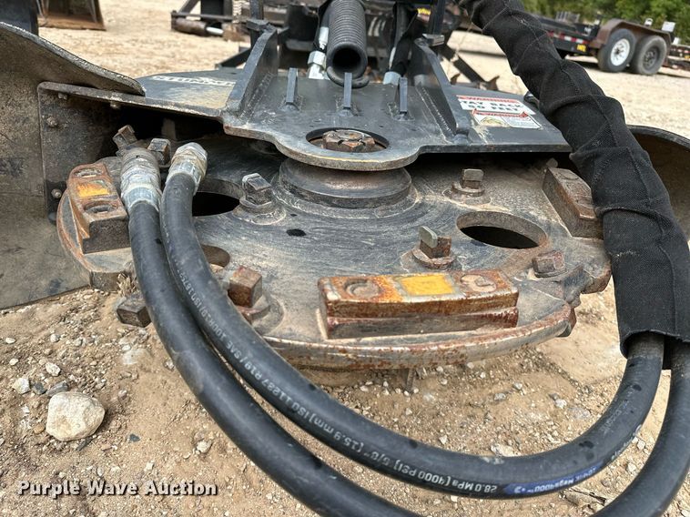 image for item NA9601 Stumper 240  Compact utility loader stump grinder