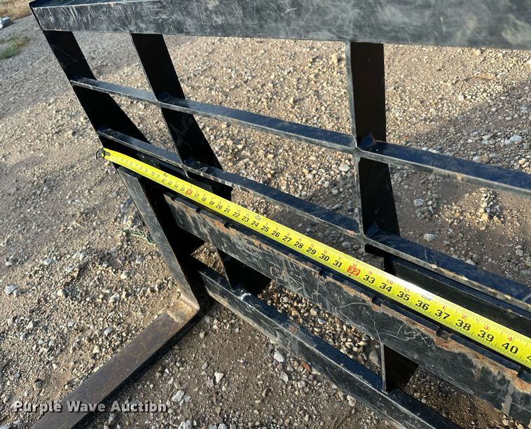 image for item NA9603 Skid steer forks