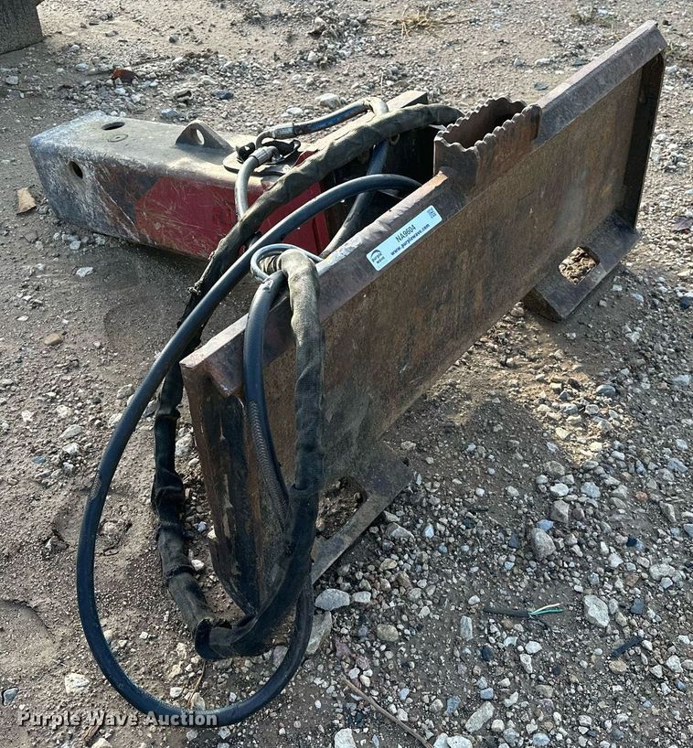 image for item NA9604 2013 Atlas Copco RX4  skid steer breaker