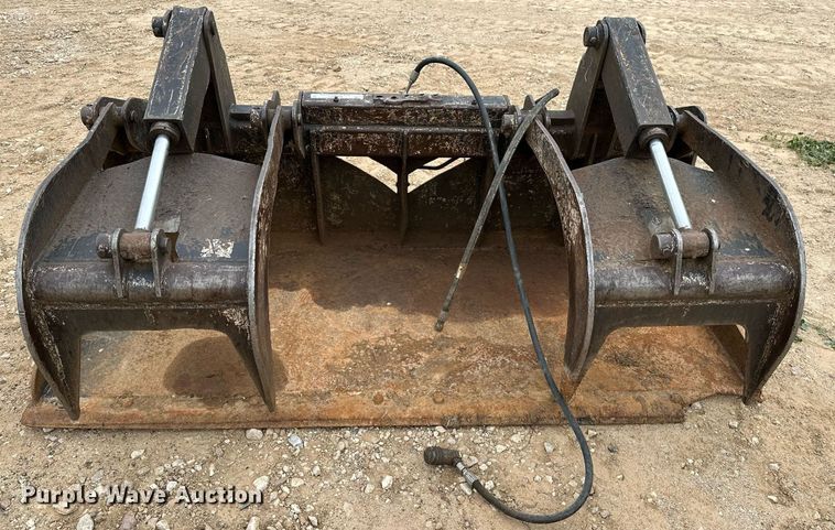 image for item NA9611 Blue Diamond Extreme Duty  skid steer grapple bucket
