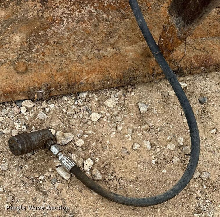 image for item NA9611 Blue Diamond Extreme Duty  skid steer grapple bucket