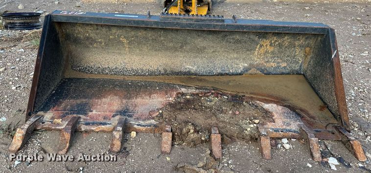 image for item NA9612 Skid steer bucket