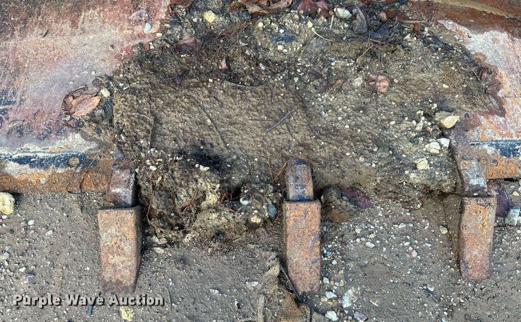 image for item NA9612 Skid steer bucket