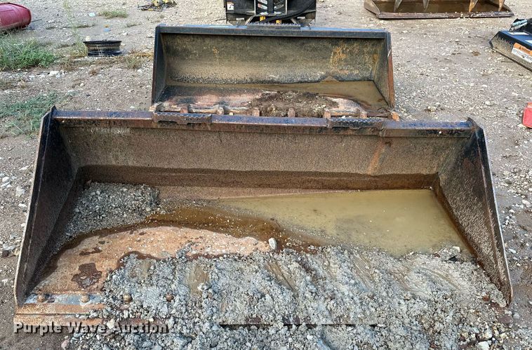 image for item NA9613 Skid steer bucket
