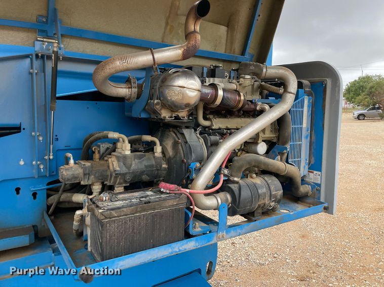 image for item NA9623 2017 Genie S-45  boom lift
