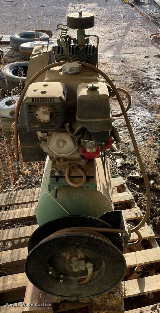 image for item NA9635 2016 Champion R Series  air compressor