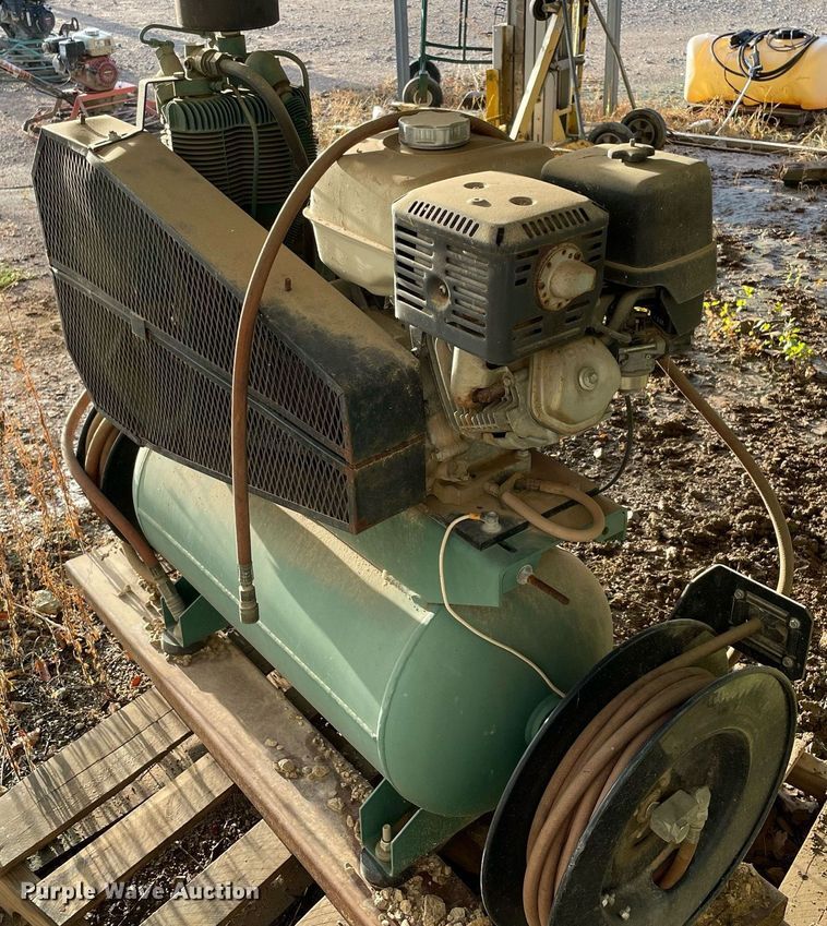 image for item NA9635 2016 Champion R Series  air compressor