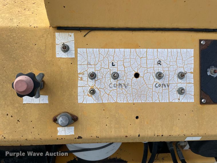 image for item NA9665 Ingersoll Rand Blaw-Knox PF-875  paver