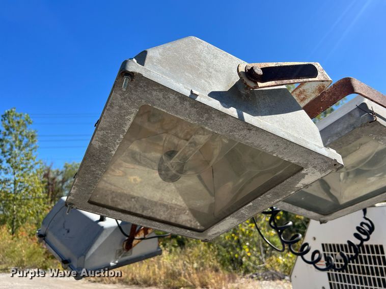 image for item NI9027 2005 Magnum  4060M-MH light plant