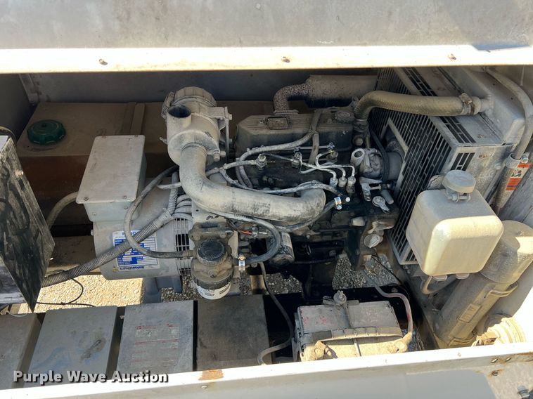 image for item NI9027 2005 Magnum  4060M-MH light plant