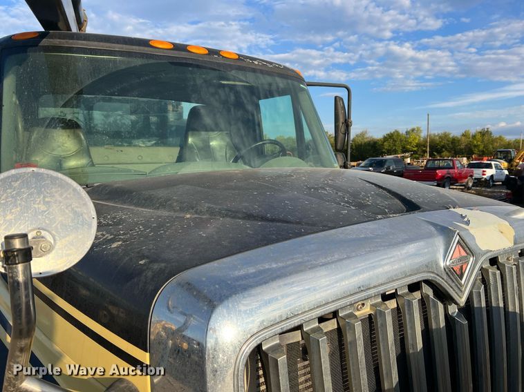 image for item NI9028 2009 International WorkStar 7600  vacuum truck