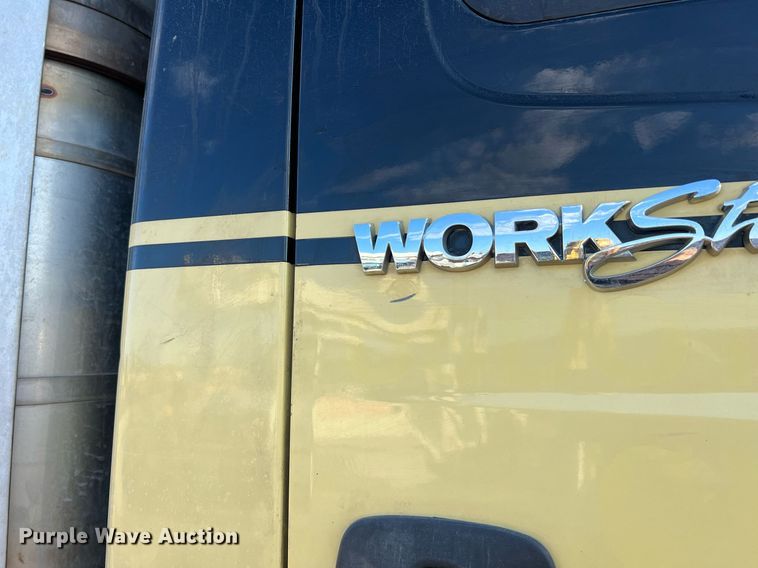 image for item NI9028 2009 International WorkStar 7600  vacuum truck