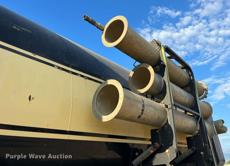 image for item NI9028 2009 International WorkStar 7600  vacuum truck