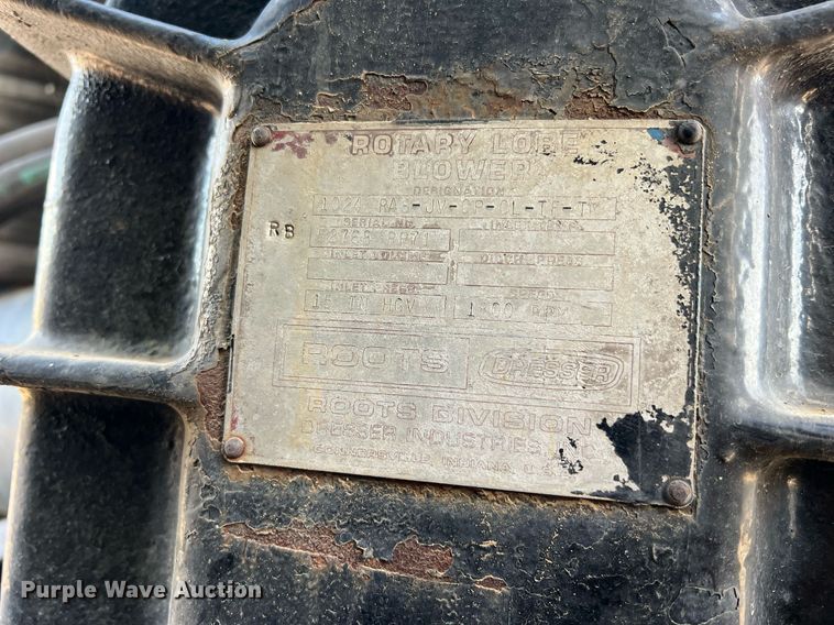 image for item NI9028 2009 International WorkStar 7600  vacuum truck