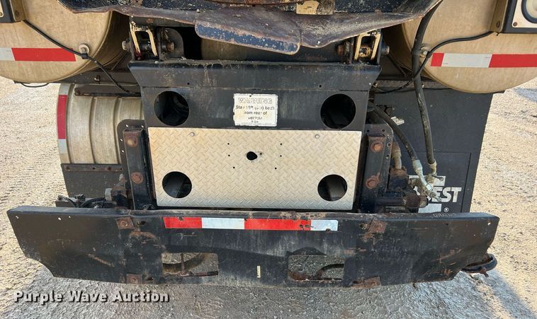 image for item NI9028 2009 International WorkStar 7600  vacuum truck