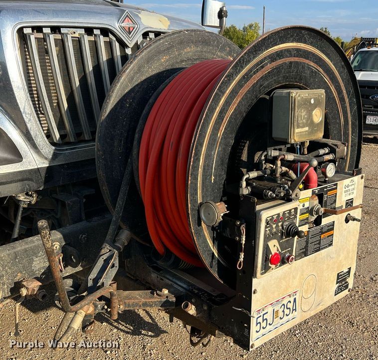 image for item NI9028 2009 International WorkStar 7600  vacuum truck