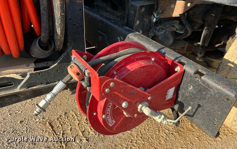 image for item NI9028 2009 International WorkStar 7600  vacuum truck