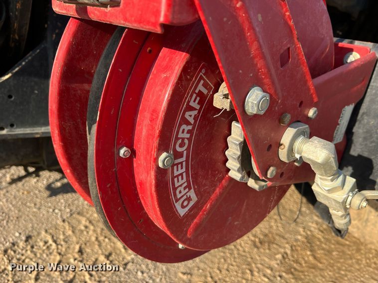 image for item NI9028 2009 International WorkStar 7600  vacuum truck