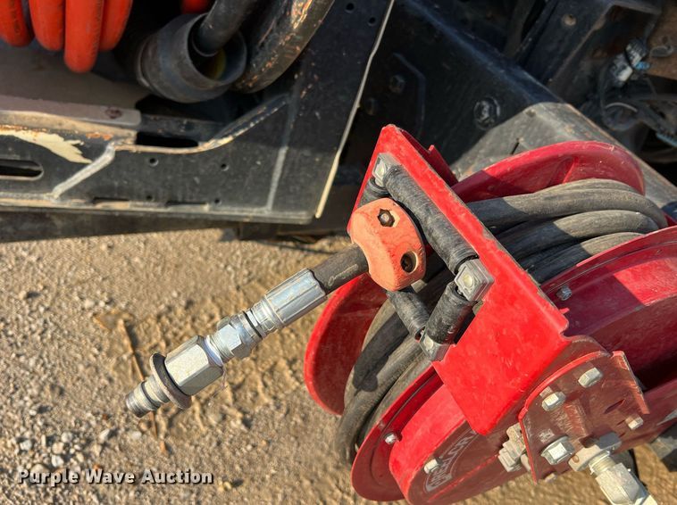 image for item NI9028 2009 International WorkStar 7600  vacuum truck