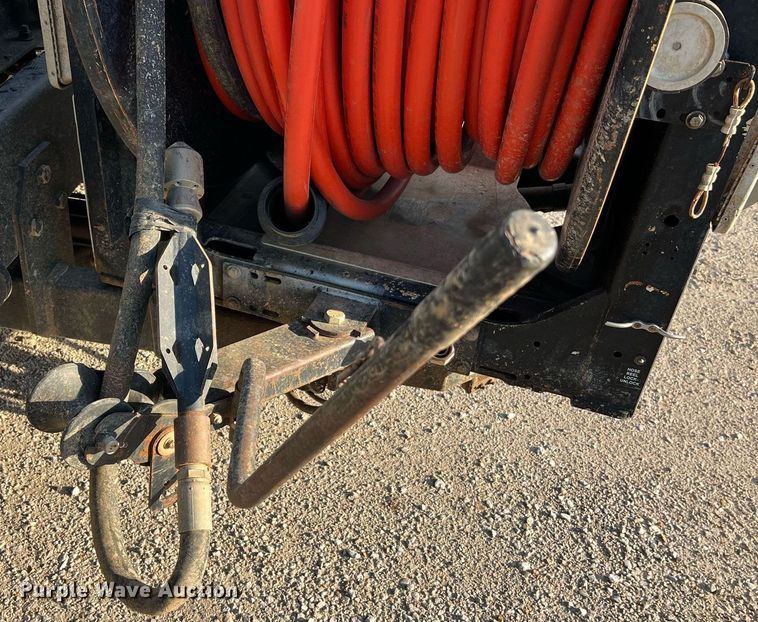 image for item NI9028 2009 International WorkStar 7600  vacuum truck