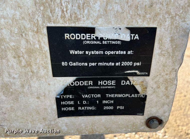 image for item NI9028 2009 International WorkStar 7600  vacuum truck